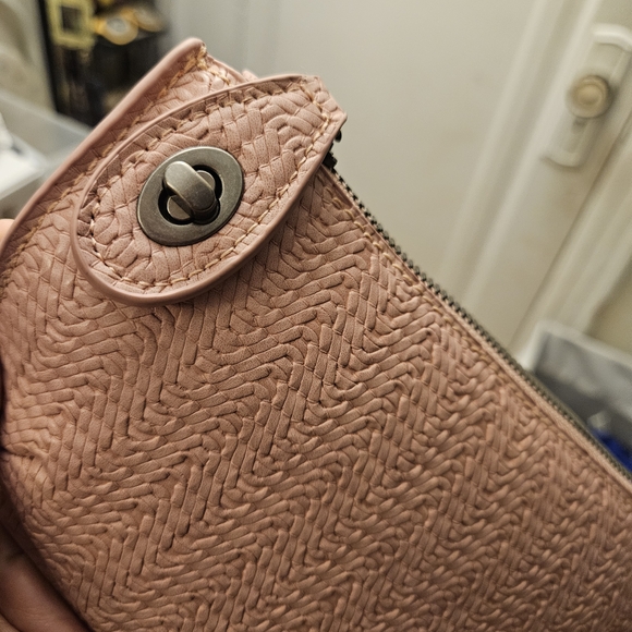 Joy Susan Blush Pink Knit-Texture Crossbody Bag - Picture 4 of 4